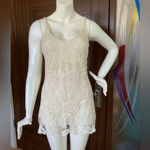TEMPERANCE Lace Top, Sz M, NWOT